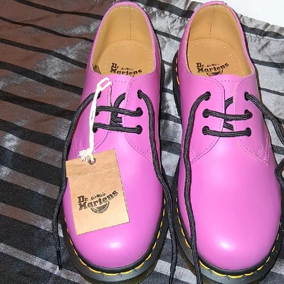 Dr. Martens Pink Flats with Black Laces - Picture 1 of 7